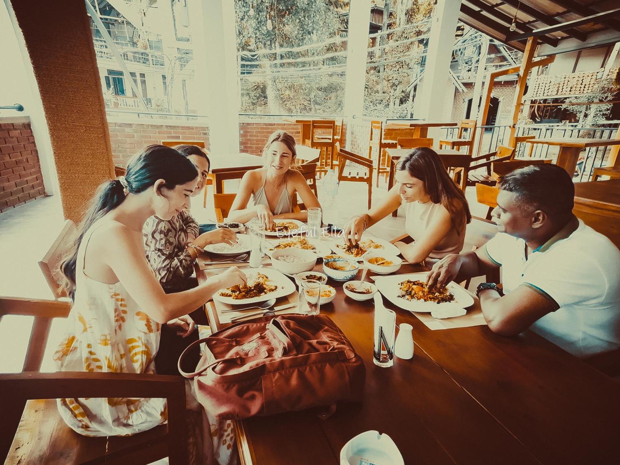 Eyeful Ella Hotel Ngoại thất bức ảnh
